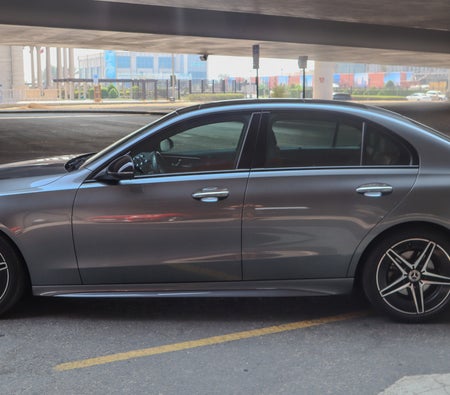 Mercedes Benz C200 2023
