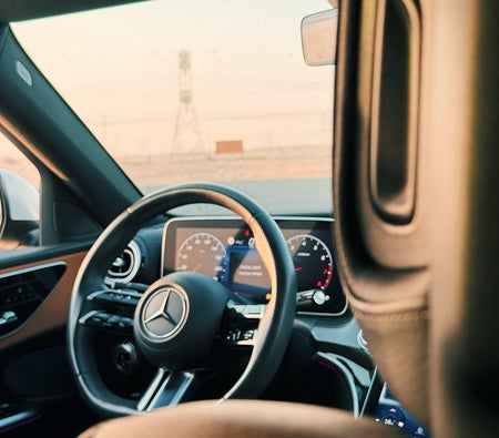 Mercedes Benz C200 2023