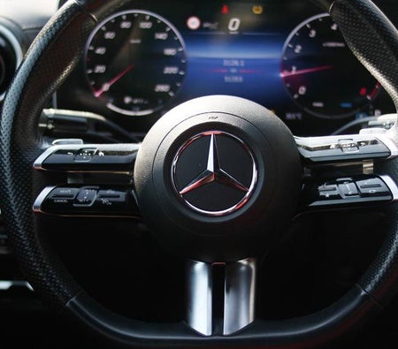 Mercedes Benz C200 2024, photo 4 of 4