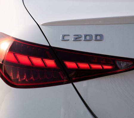 Mercedes Benz C200 2024