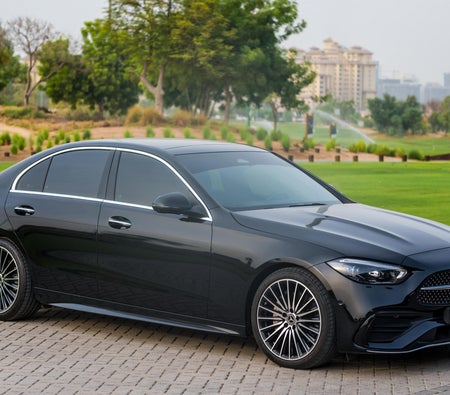 Mercedes Benz C200 2024