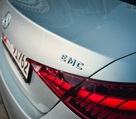 Mercedes Benz C200 2025