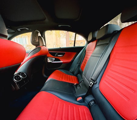 Mercedes Benz C200 2025