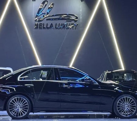 Noir Mercedes Benz C200 2025