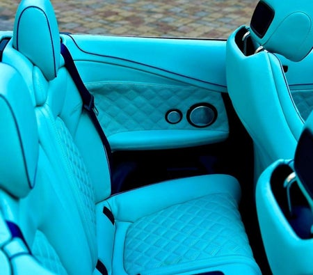 Mercedes Benz C300 Convertible 2023, photo 4 of 4