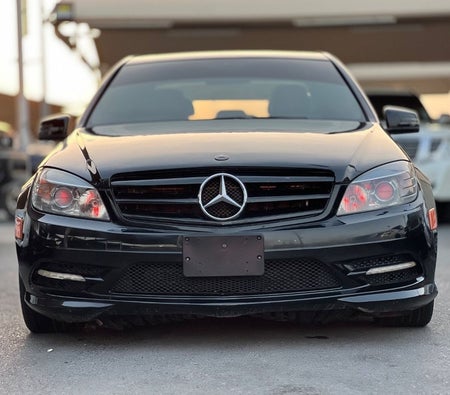 Mercedes Benz C300 2011, photo 2 of 4