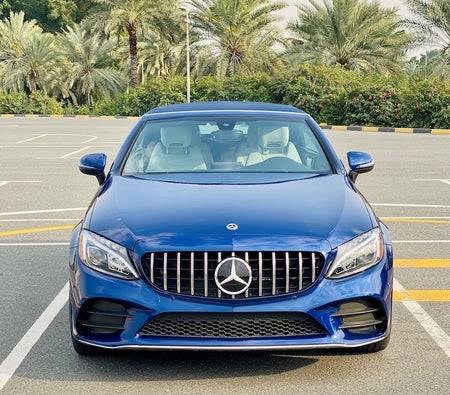 Mercedes Benz C300 2018, photo 2 of 4