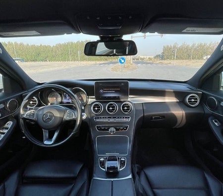 Mercedes Benz C300 2018, photo 4 of 4
