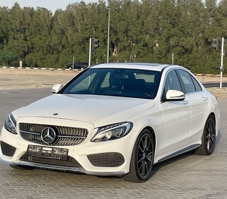 Mercedes Benz C300 2018, photo 3 of 4