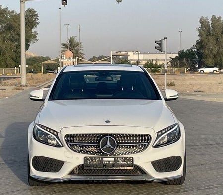 Mercedes Benz C300 2018, photo 2 of 4