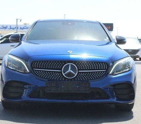 Mercedes Benz C300 2019, photo 2 of 4