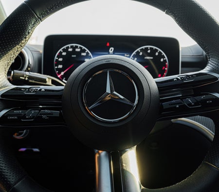 Mercedes Benz C300 2023