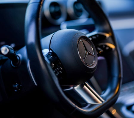 Mercedes Benz C300 2023