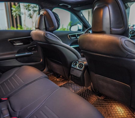 Mercedes Benz C300 2024