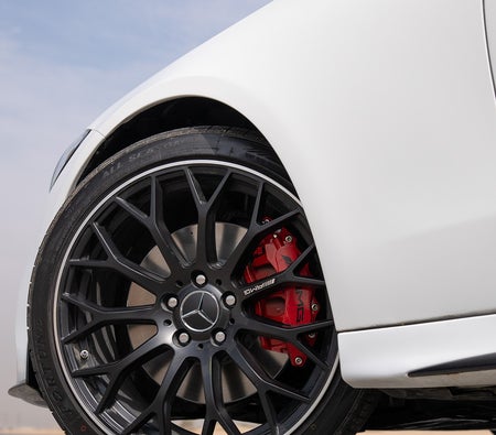 Mercedes Benz C300 2024