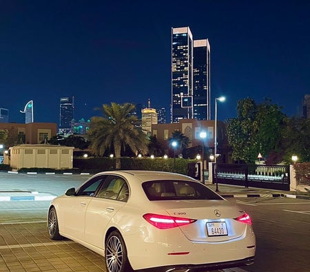 Mercedes Benz C300 2024
