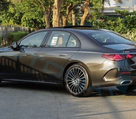 Grau Mercedes Benz C300 2026 Grau Mercedes Benz C300 2026