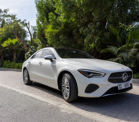 Mercedes Benz CLA 250 2025