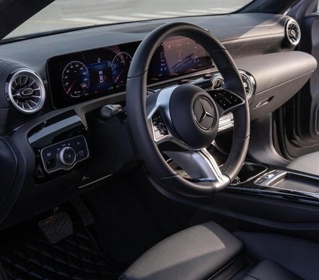 Mercedes Benz CLA 250 2025