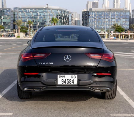 Mercedes Benz CLA 250 2025