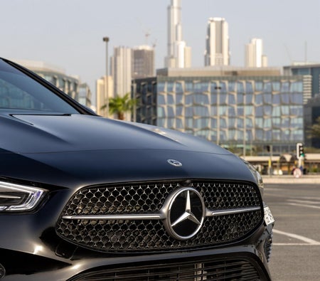 Mercedes Benz CLA 250 2025