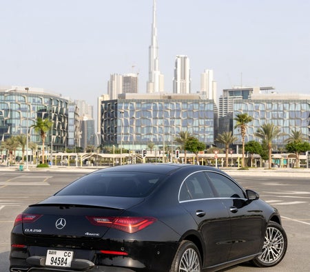 Mercedes Benz CLA 250 2025