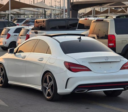 Bianca Mercedes Benz CLA 2019