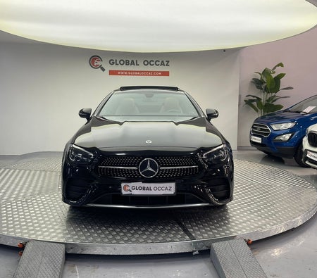 Schwarz Mercedes Benz CLE 2023