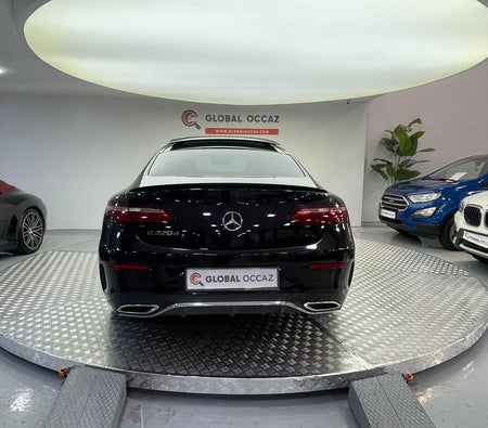 Schwarz Mercedes Benz CLE 2023