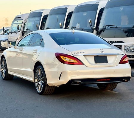 White Mercedes Benz CLS 400 2016