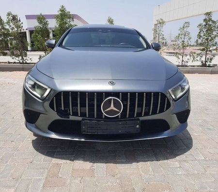 Grau Mercedes Benz CLS 400 2019