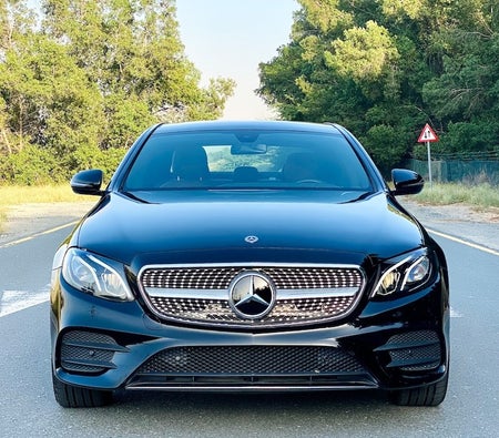 Mercedes Benz E200 2018, photo 2 of 4