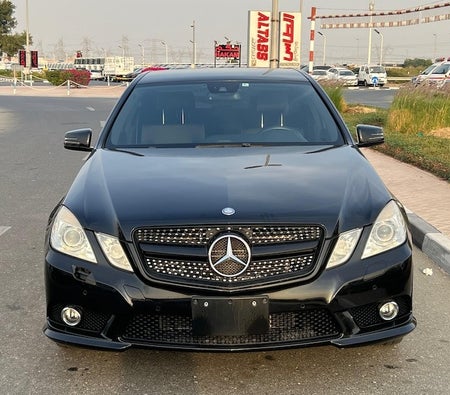 Mercedes Benz E500 2010, photo 2 of 4