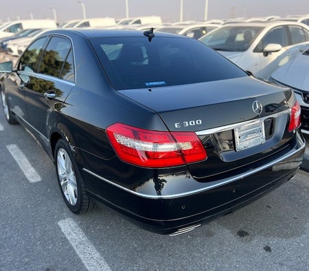 Mercedes Benz E300 2012, photo 4 of 4