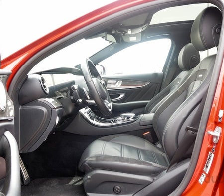 Mercedes Benz AMG E43 2018, photo 4 of 4
