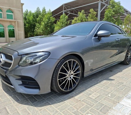 Mercedes Benz E200 2017, photo 3 of 4