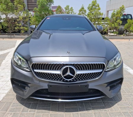 Mercedes Benz E200 2017, photo 2 of 4