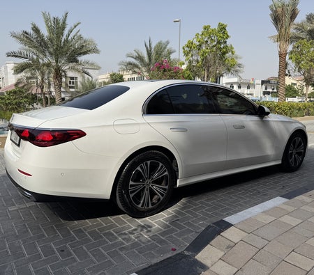 Mercedes Benz E200 2024