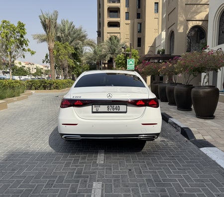 Mercedes Benz E200 2024