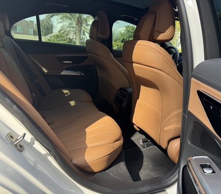 Mercedes Benz E200 2024