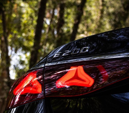 Mercedes Benz E200 2025