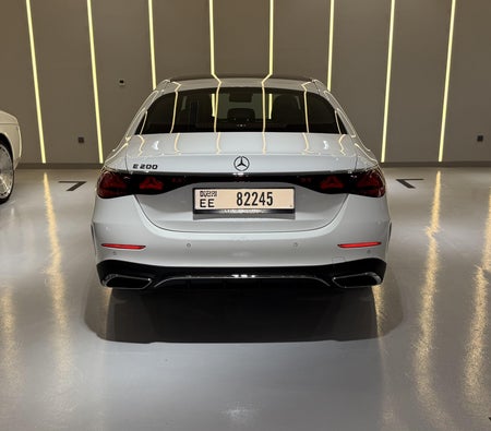 Mercedes Benz E200 2026, photo 4 of 4