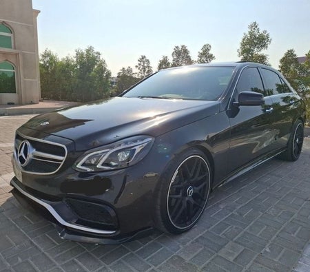 Mercedes Benz E220 2016, photo 3 of 4