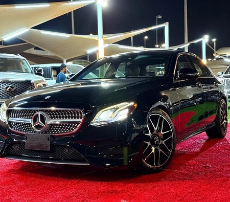 Mercedes Benz E300  2017, photo 3 of 4