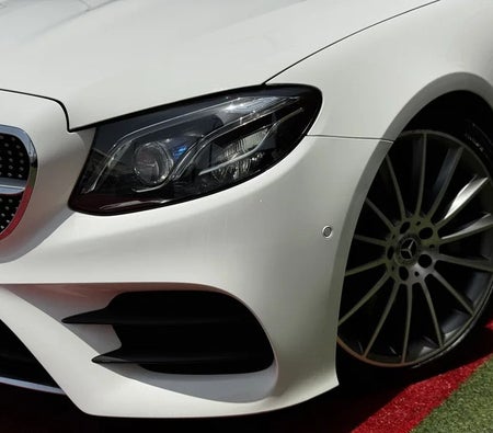 Mercedes Benz E300 2019, photo 4 of 4