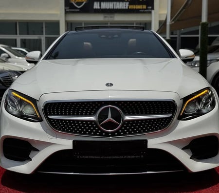 Mercedes Benz E300 2019, photo 3 of 4