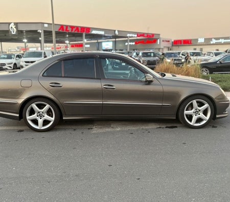 Gold Mercedes Benz E350 2007
