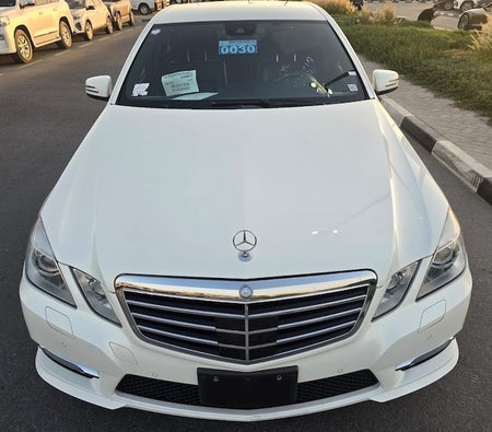 Mercedes Benz E350 2012, photo 2 of 4