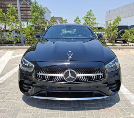 Mercedes Benz E350 2021, photo 2 of 4