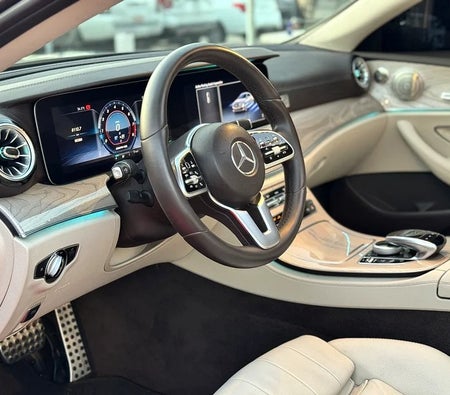 Mercedes Benz E450 2019, photo 2 of 4